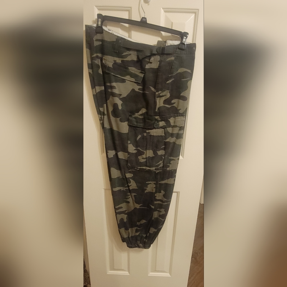 Camo cargo pants